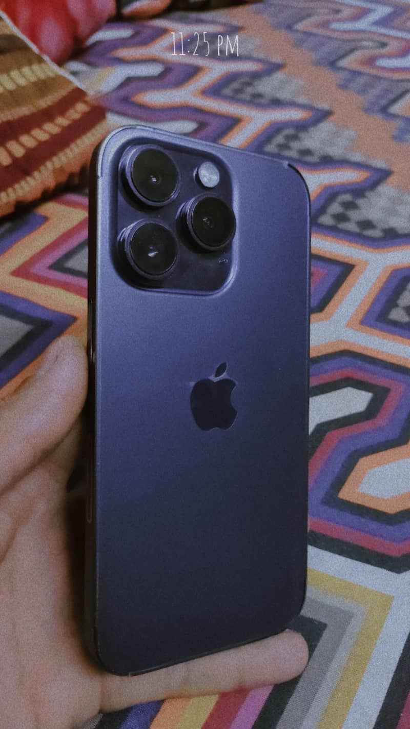 Apple iPhone 14 Pro 1