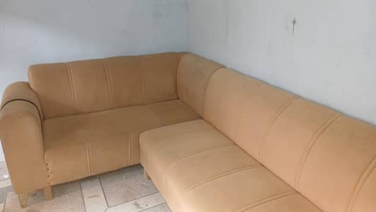 L Shape Sofa Set – 1 Saal Used – Bohat Achi Condition