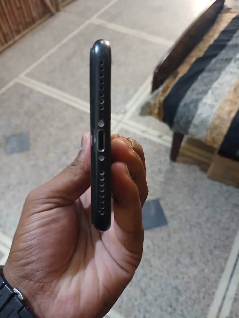 Apple iPhone 7 Plus 1