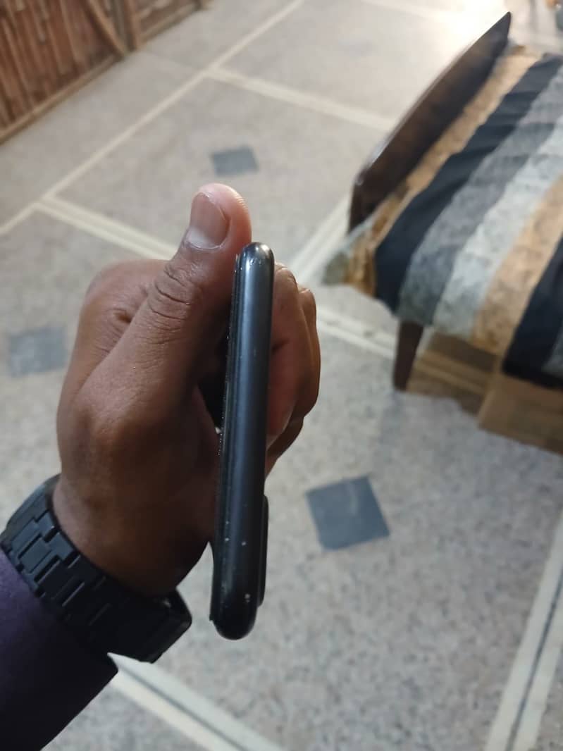 Apple iPhone 7 Plus 2