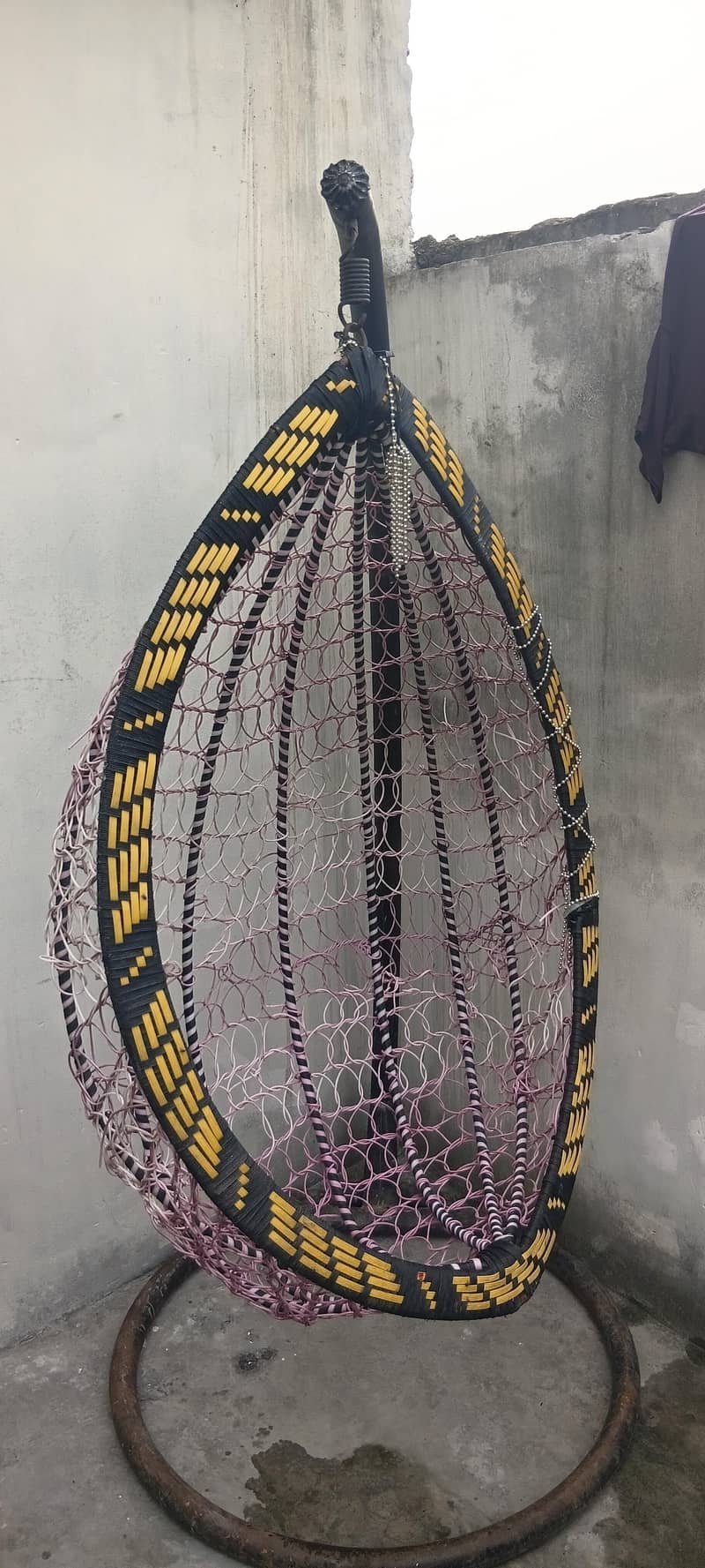 egg shape jhula 2