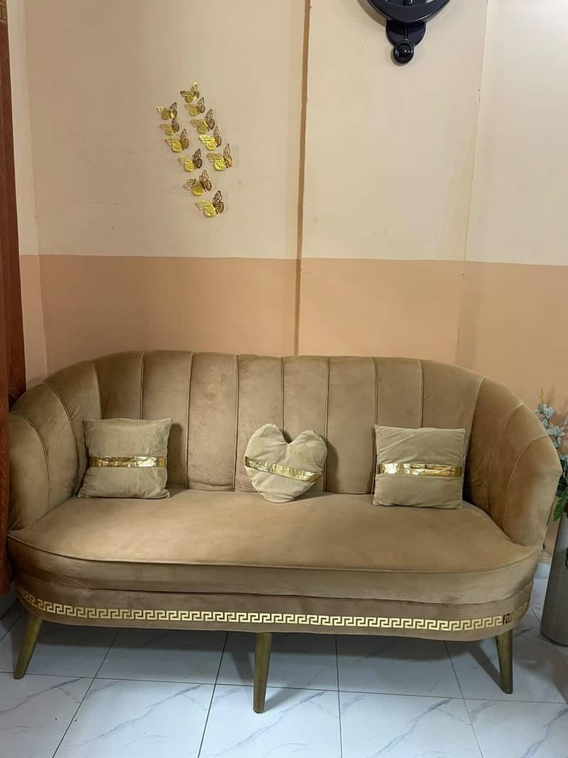 5 sitter sofa set with table 2