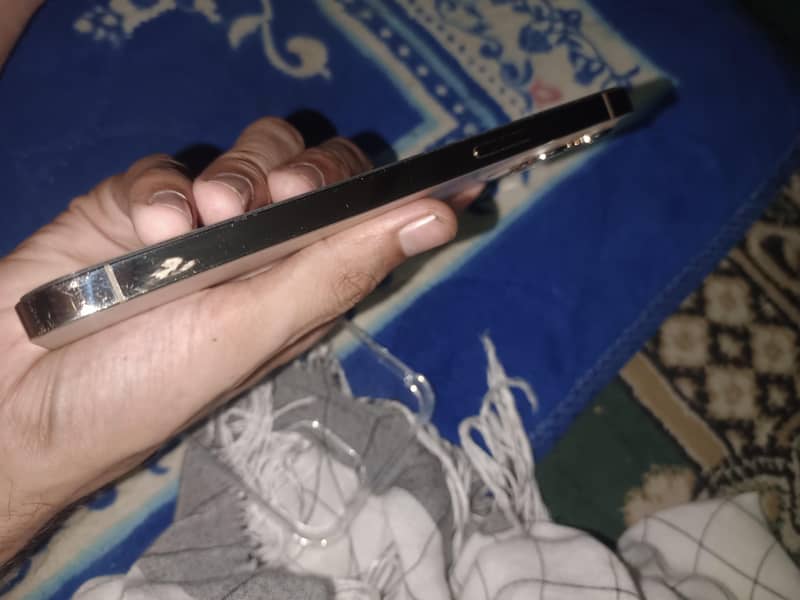 Apple iPhone 12 Pro Max 5