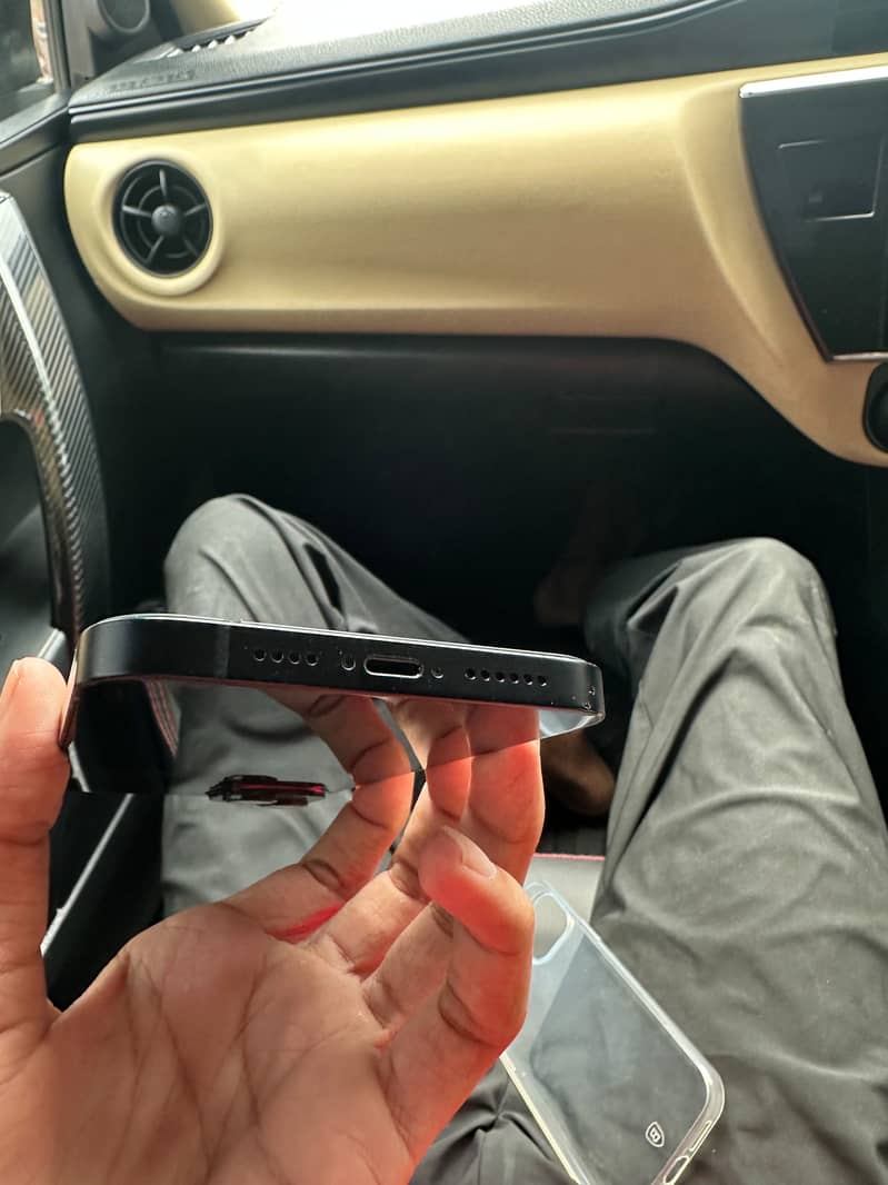 Apple iPhone 14 plus 3