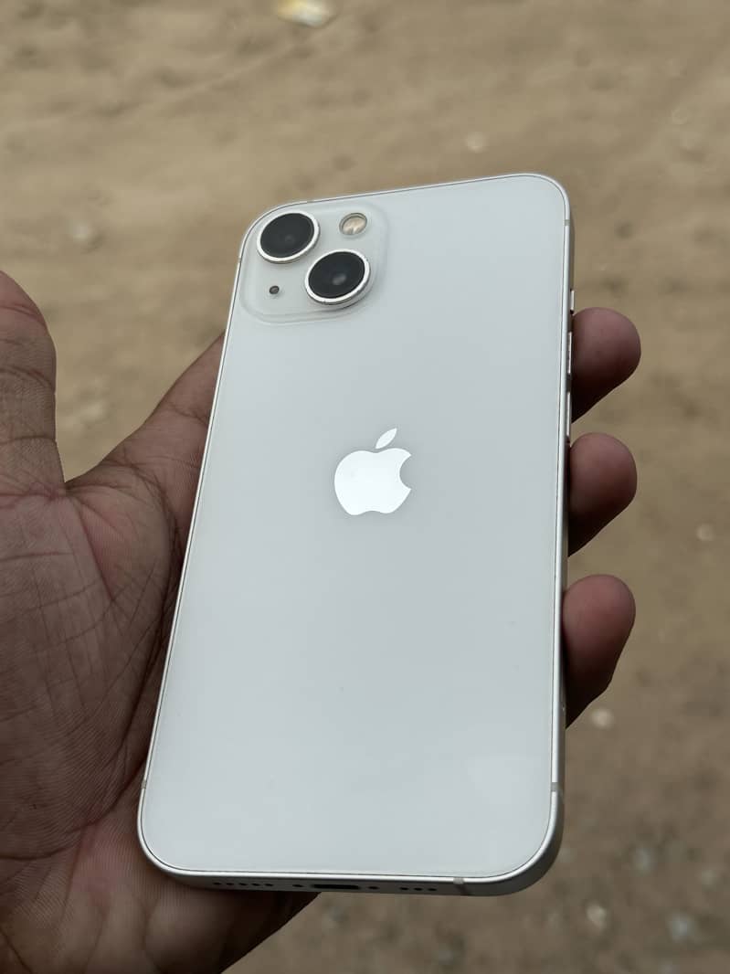 Apple iPhone 13 1