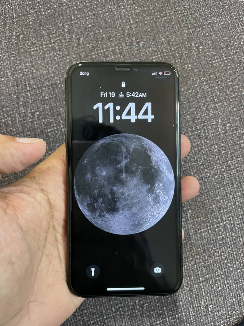 Apple iPhone X 0