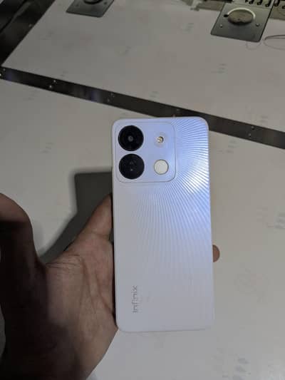 Infinix Smart 7 HD