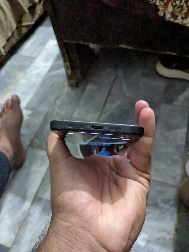 Apple iPhone 15 plus 3