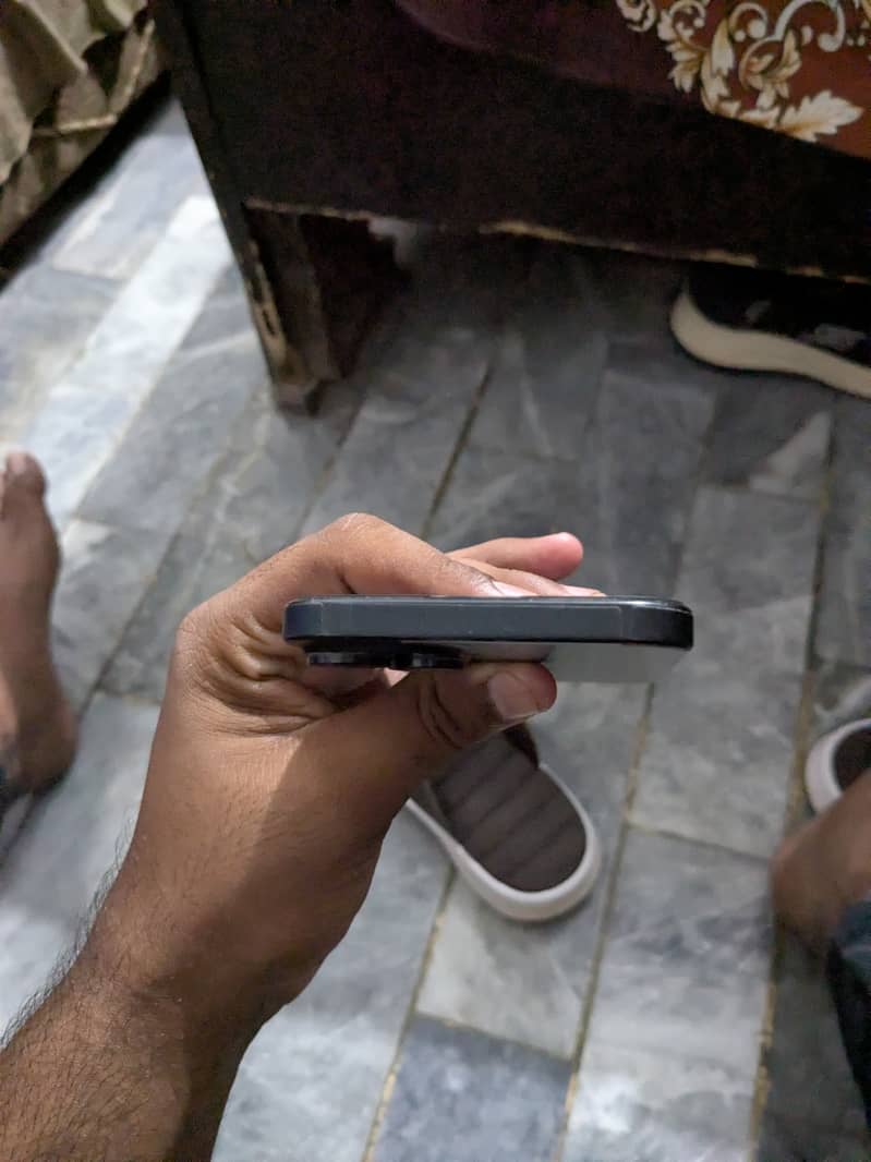 Apple iPhone 15 plus 5