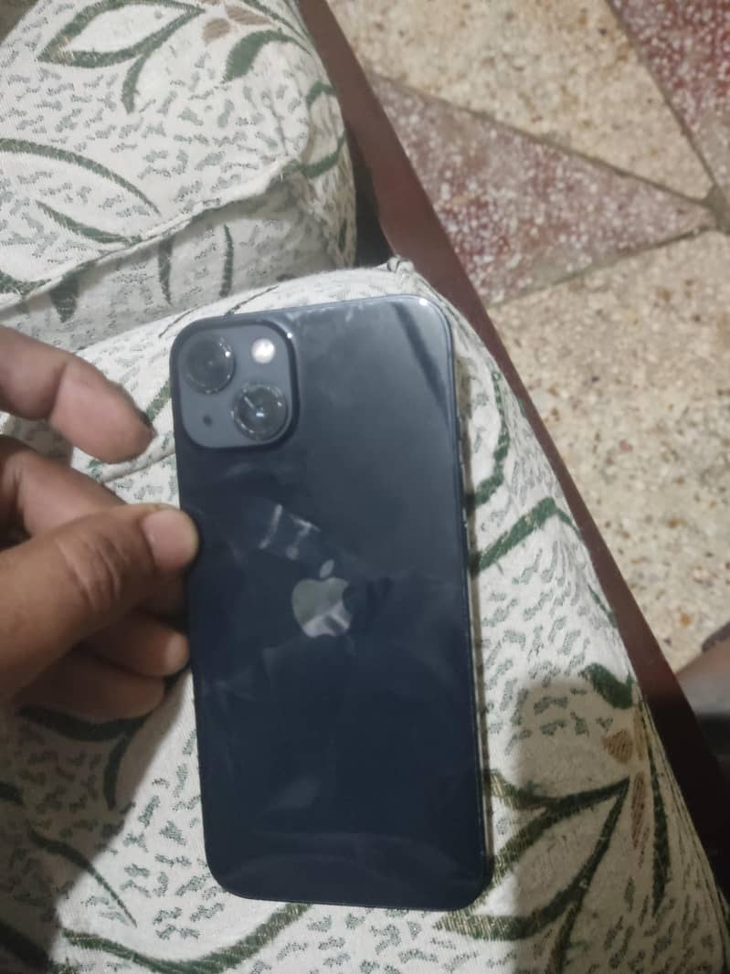 Apple iPhone 13 0