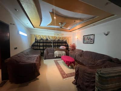 1 Kanal Owner Buid House For Sale At 50Ft Wide Road Near Ucp University & Shaukat Khanam Chowk
