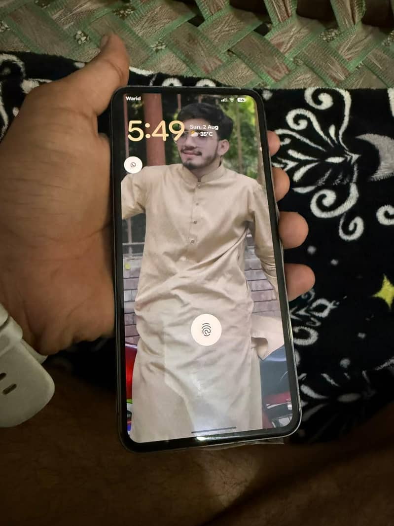 Google Pixel 8 1