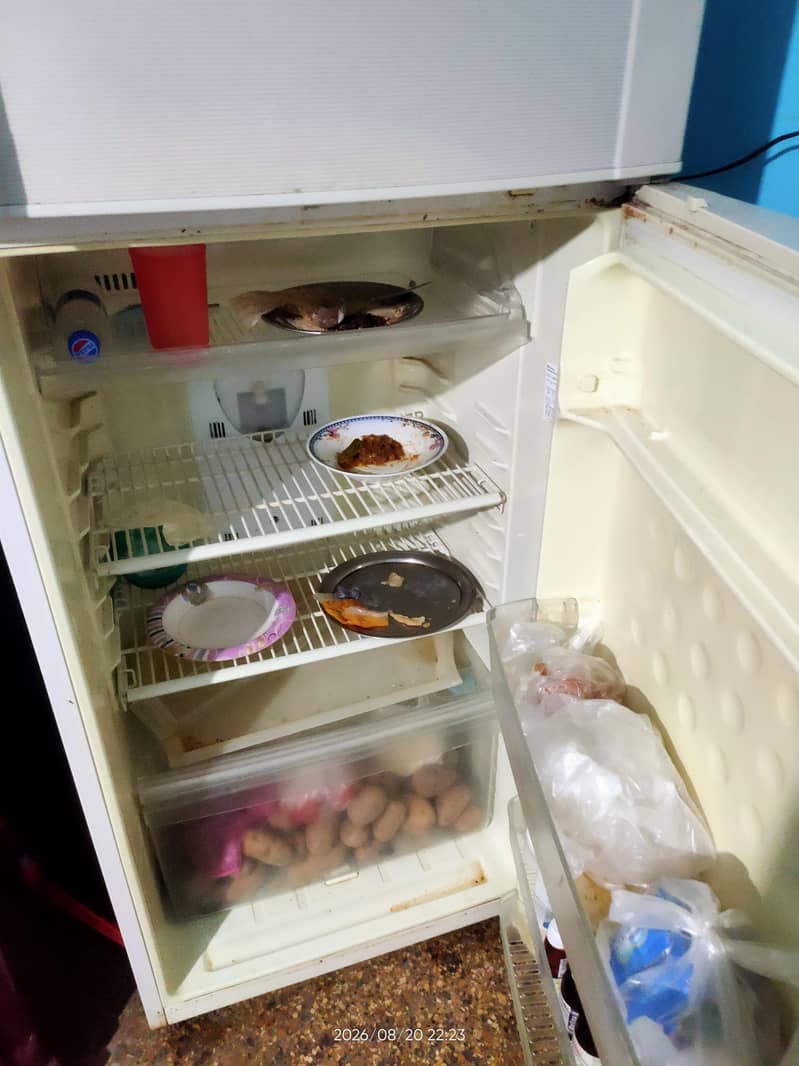 dawlance refrigerator 1