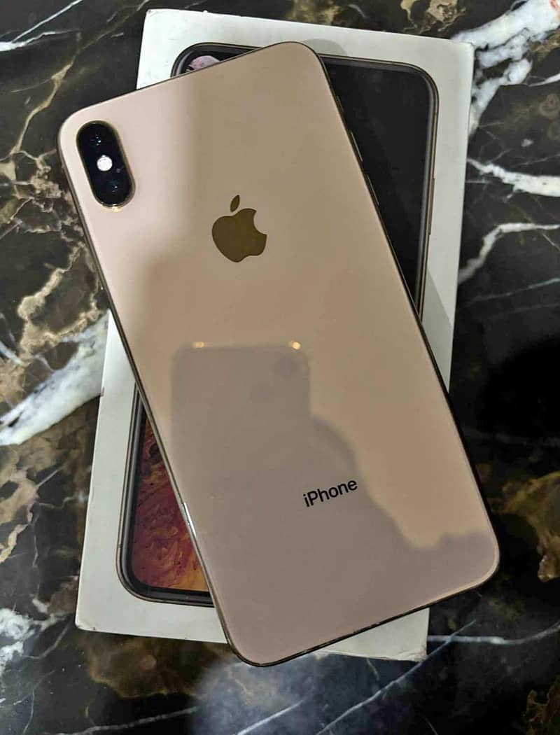 Apple iPhone XS Max 0