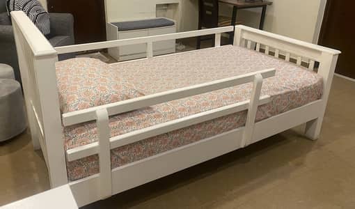 Single solid wood bed from Habitt including mattress