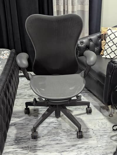 Herman Miller Mira 2