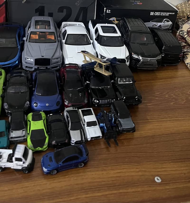 Various diecasts collection 19