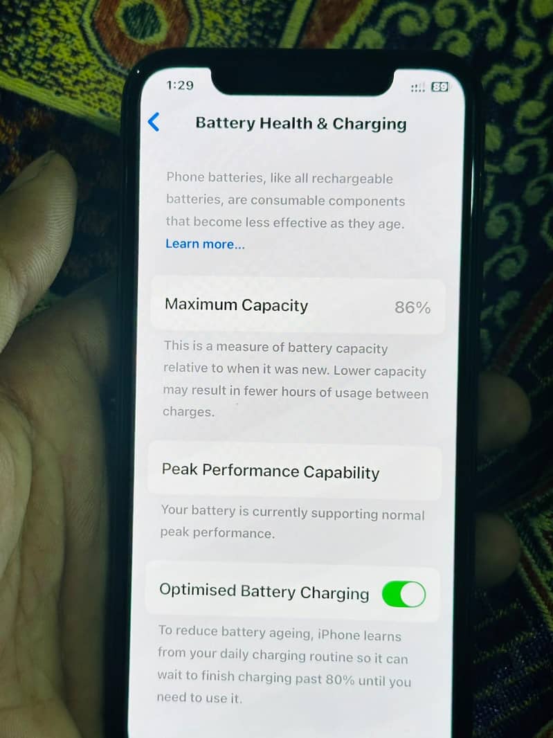 Apple iPhone XS 4