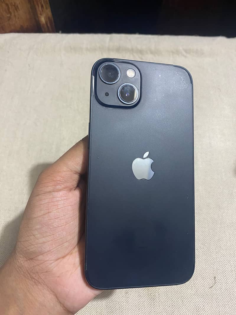 Apple iPhone 13 2