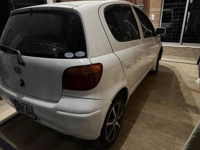 Toyota Vitz 2004