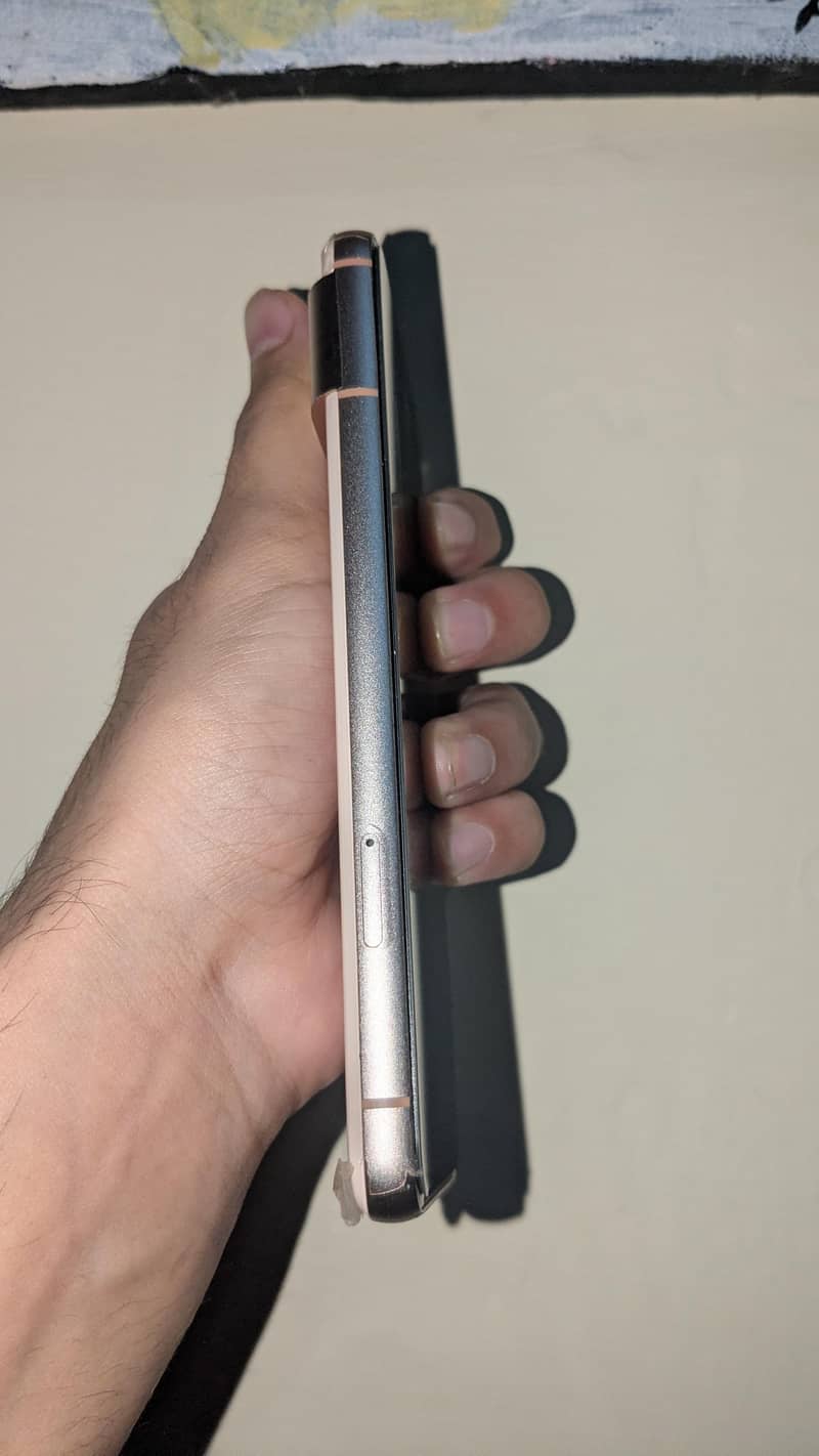 Google Pixel 8 2