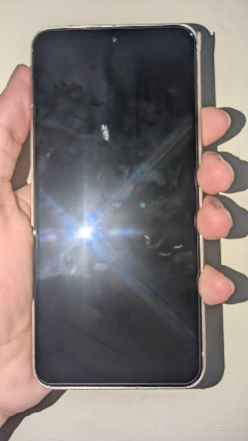 Google Pixel 8 3