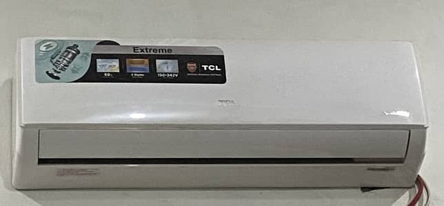 TCL 1.5 ton AC only 1 season used 03098173025