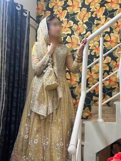 fully embroidered Faiza saqlain maxi in size S-M