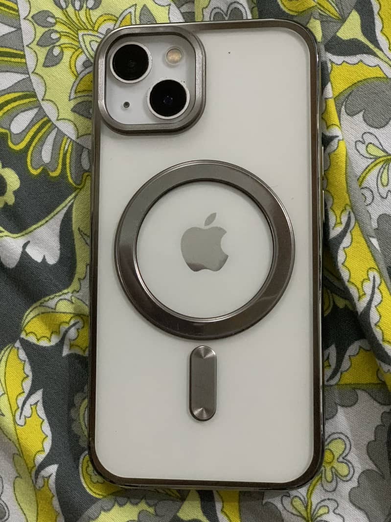 Apple iPhone 13 0