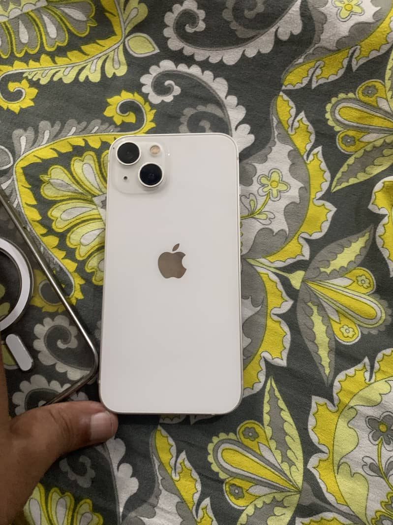 Apple iPhone 13 1