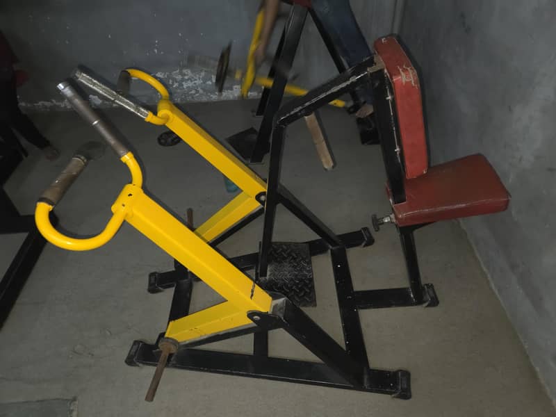 Seated Row Machine 2