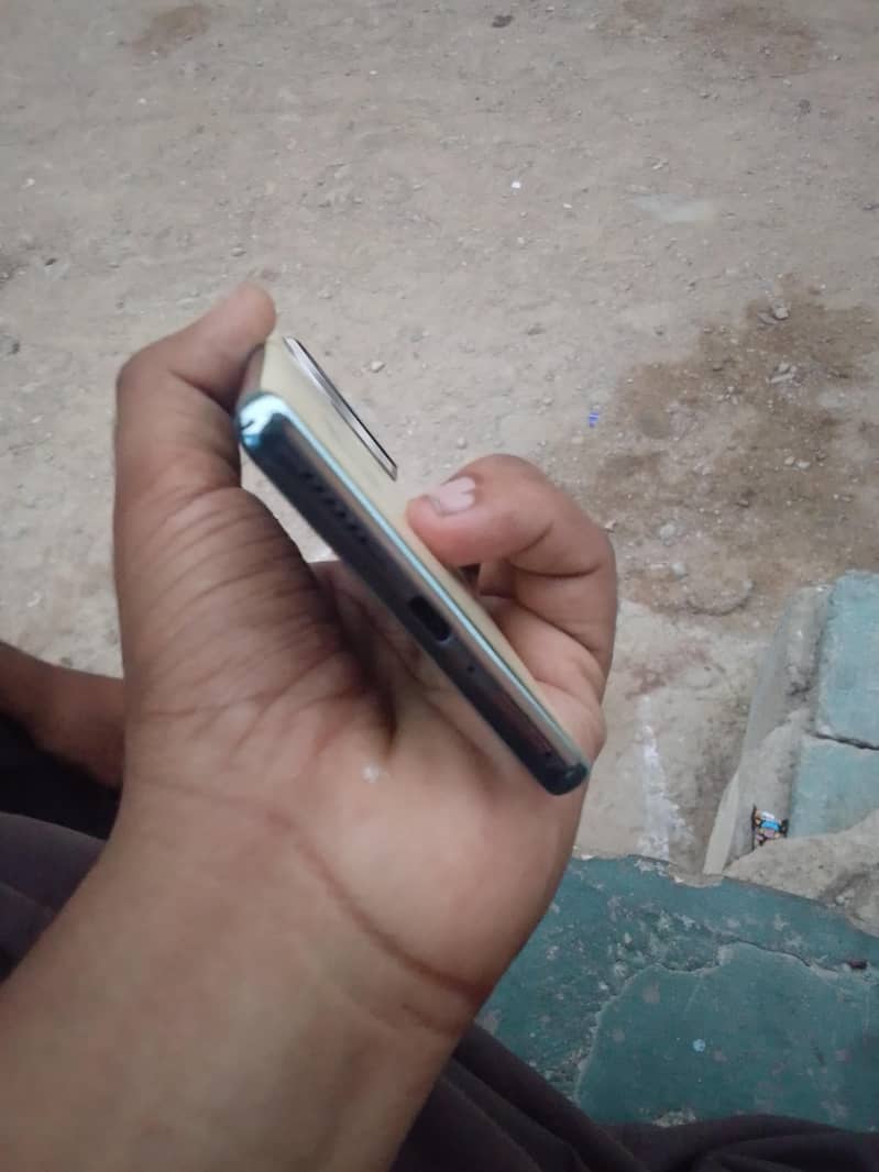 Tecno CAMON 30S 5