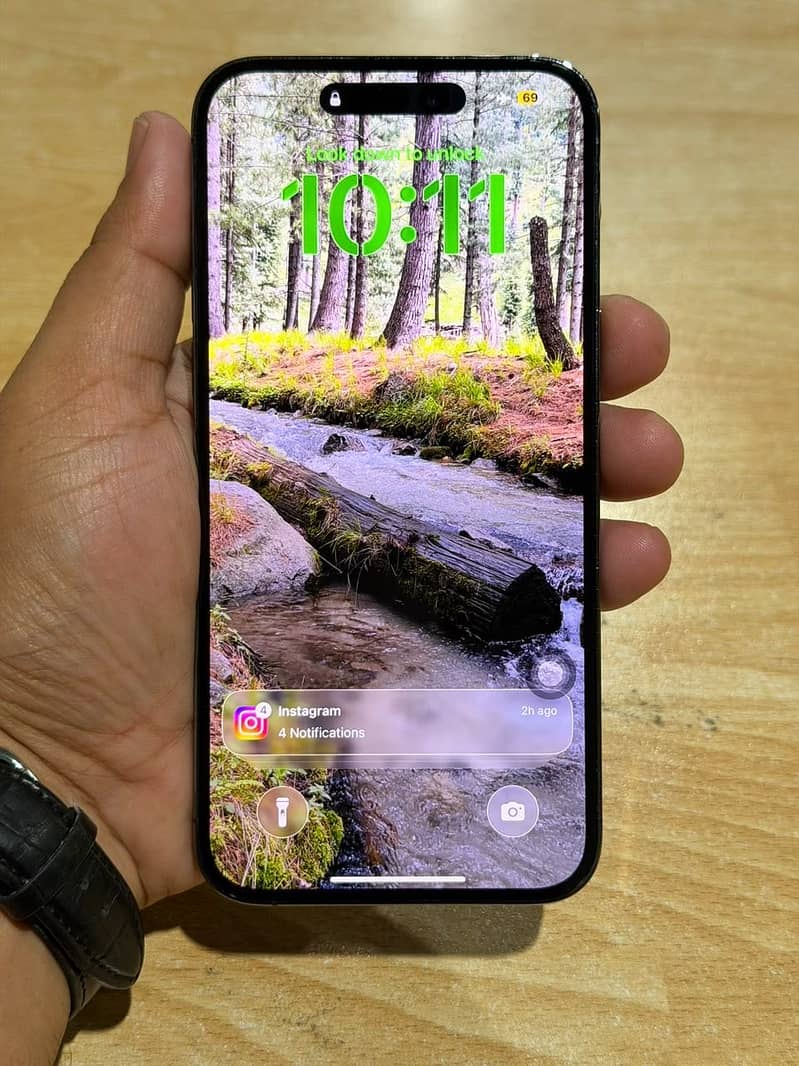 Apple iPhone 14 Pro Max 1
