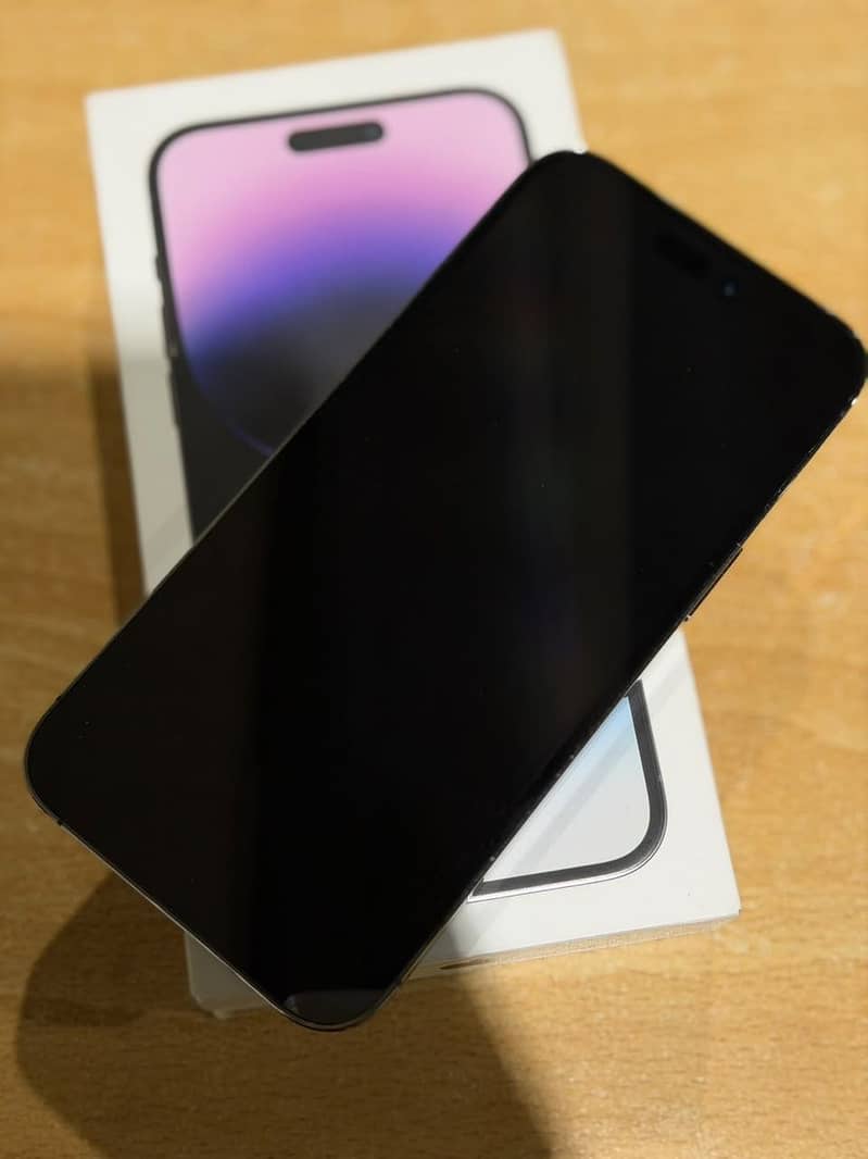 Apple iPhone 14 Pro Max 8