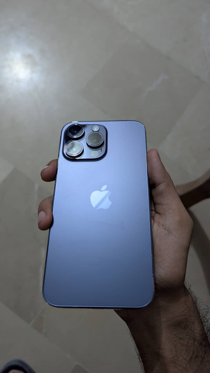 14 pro max 1