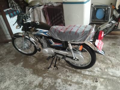 Honda 125 2025 modal black