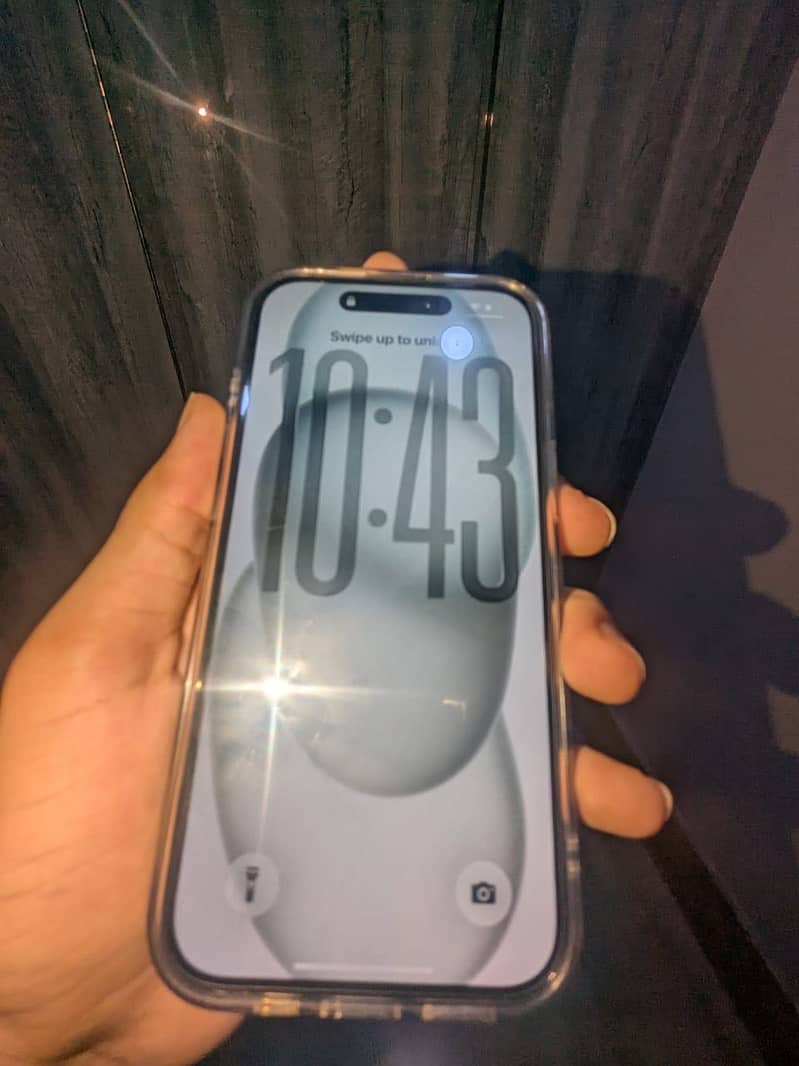 Apple iPhone 15 2