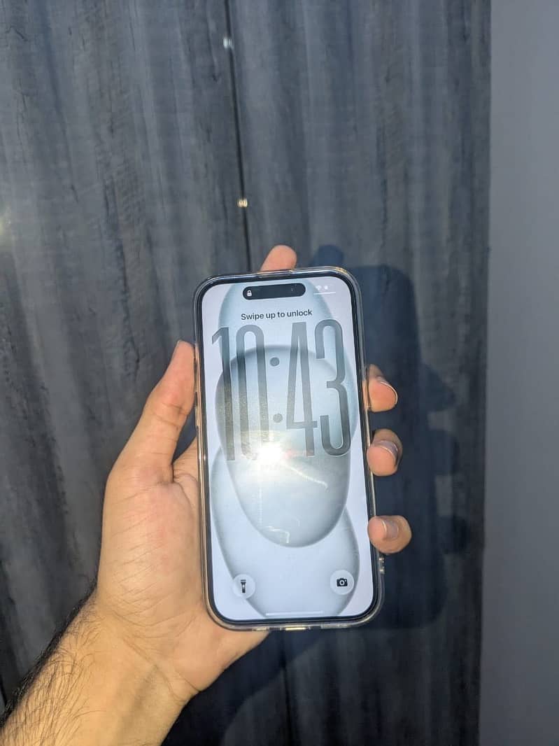 Apple iPhone 15 3