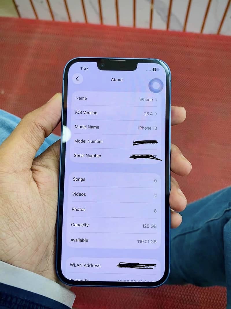 Apple iPhone 13 1