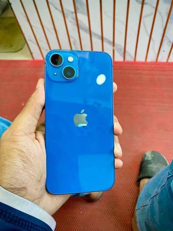 Apple iPhone 13 2