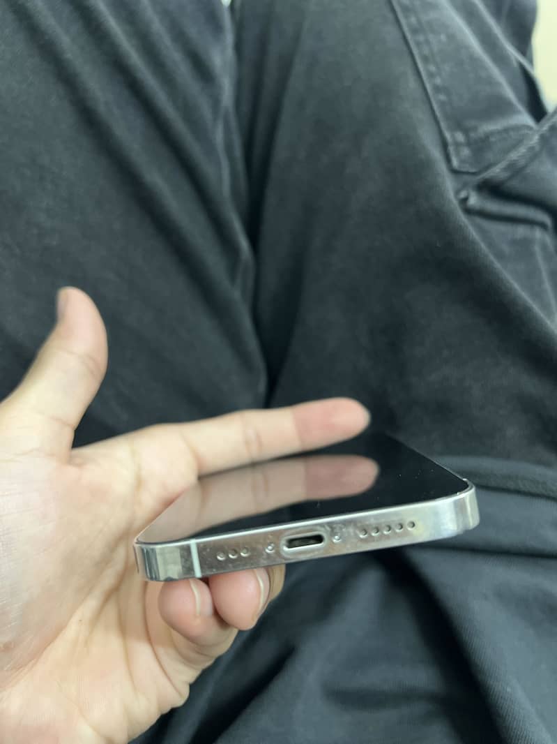Apple iPhone 12 Pro 3