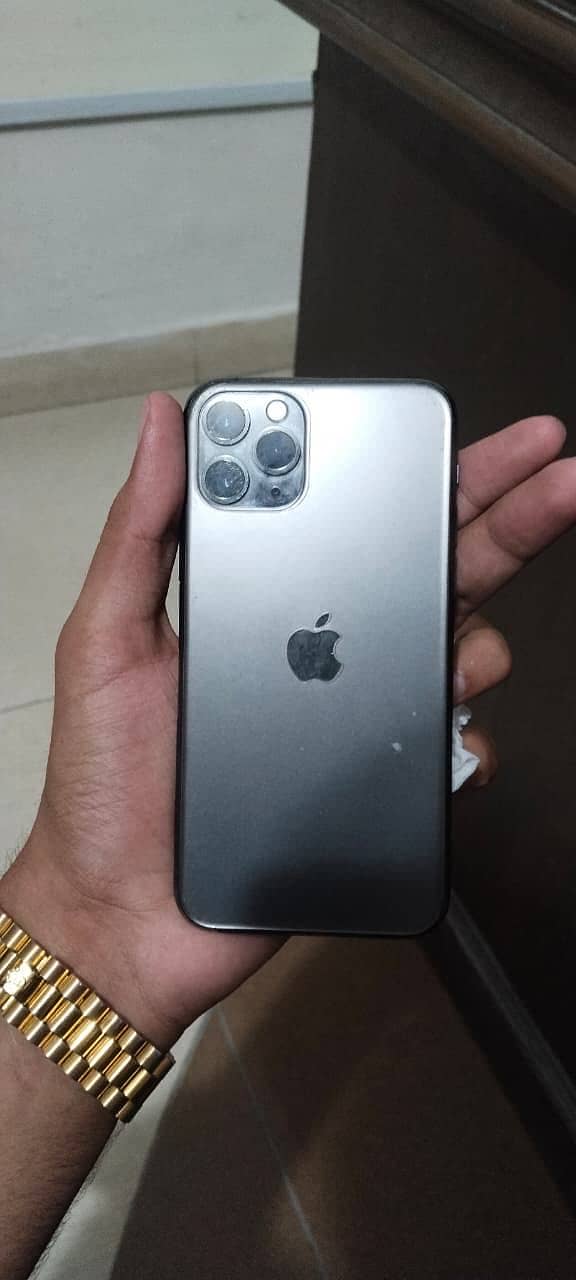 Apple iPhone 11 Pro 1
