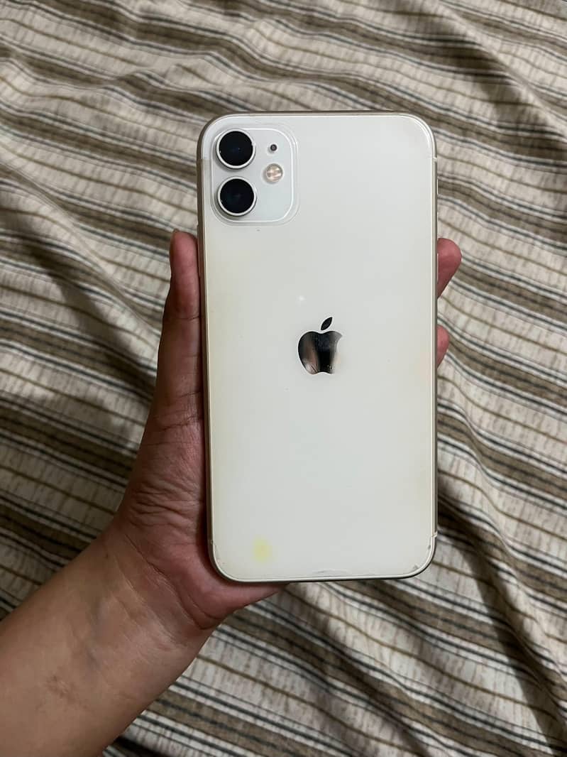 Apple iPhone 11 3