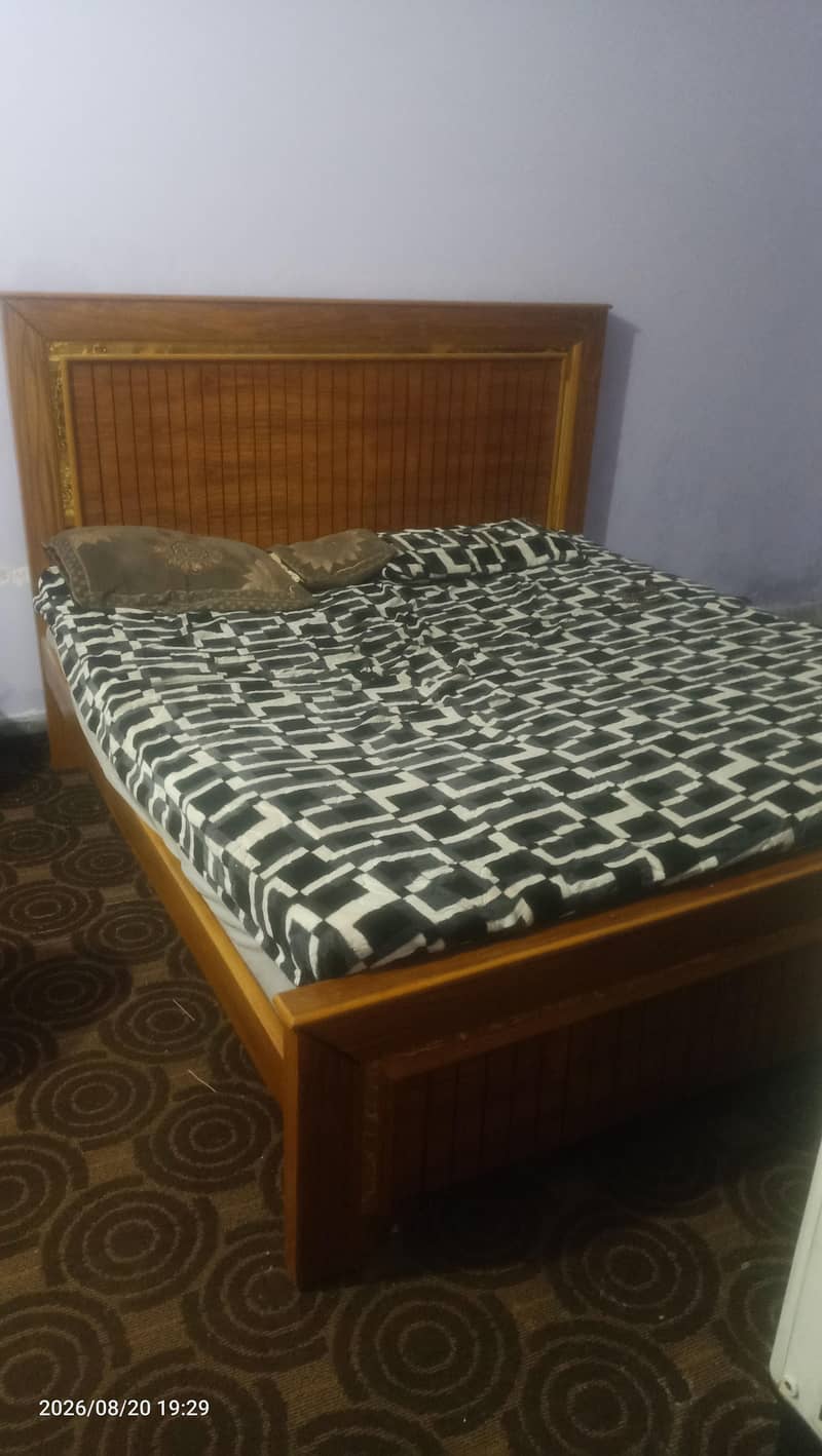 king size bed 1