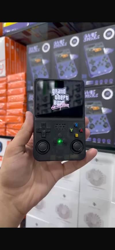 R36S Handheld Game Console 3.5-inch Retro Handheld Video Games
