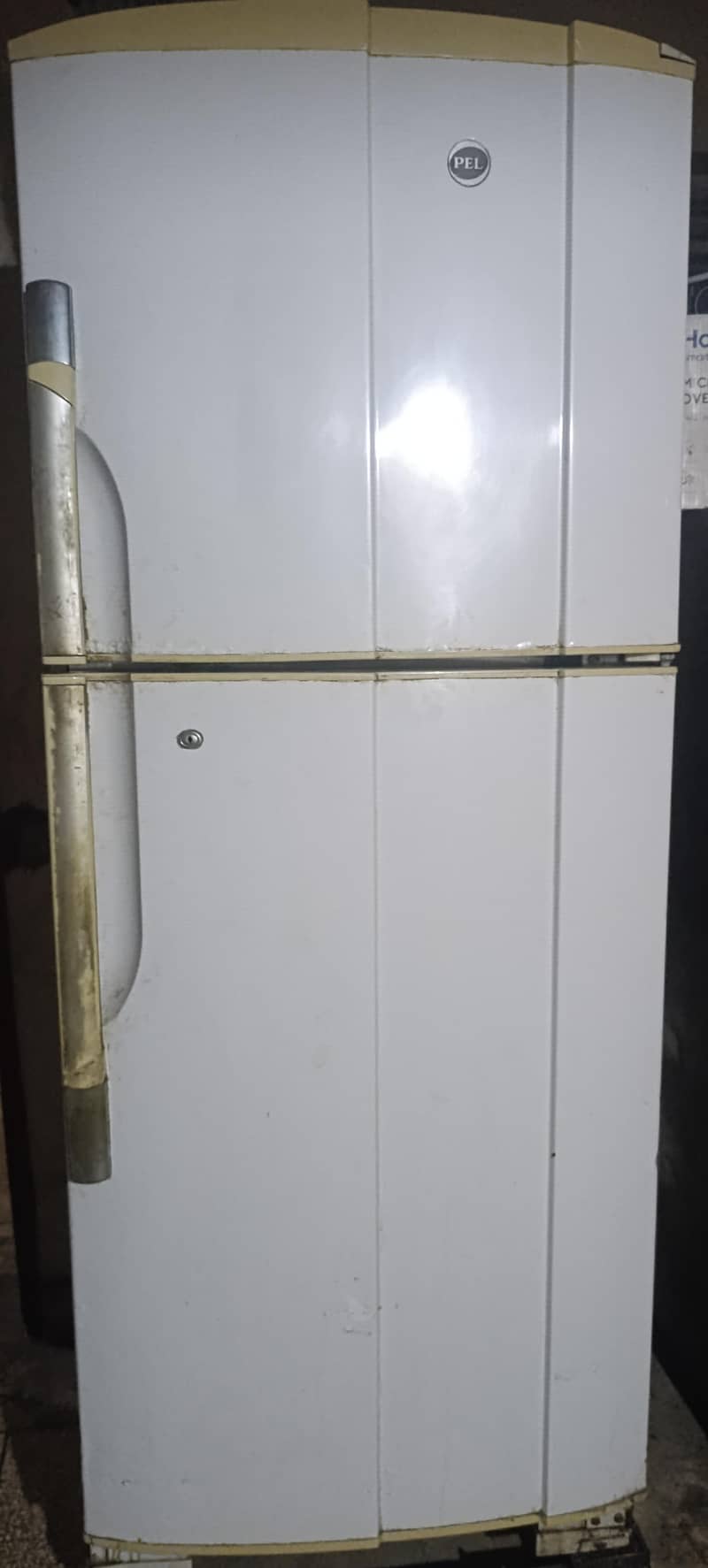 Refrigerator 0
