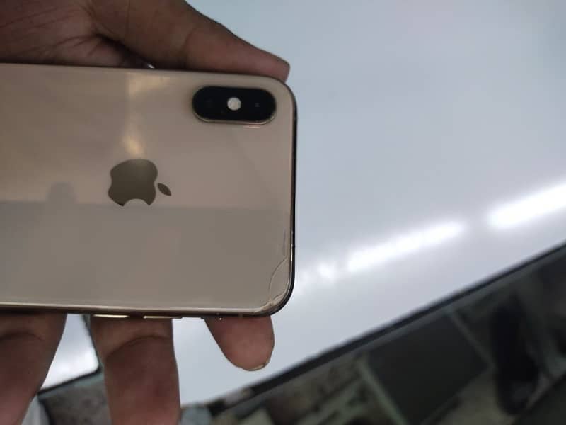 Apple iPhone XS 3