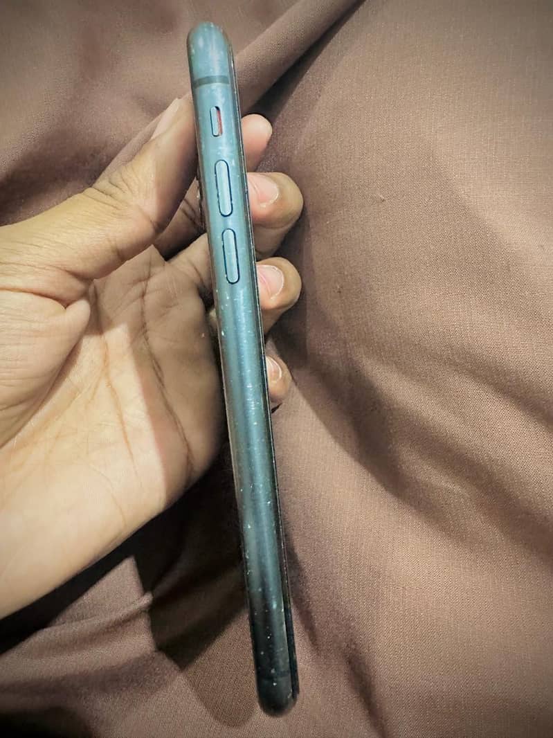 Apple iPhone 11 1