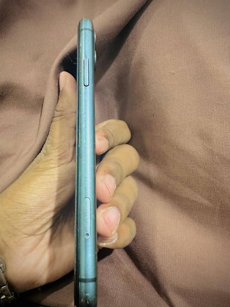 Apple iPhone 11 2