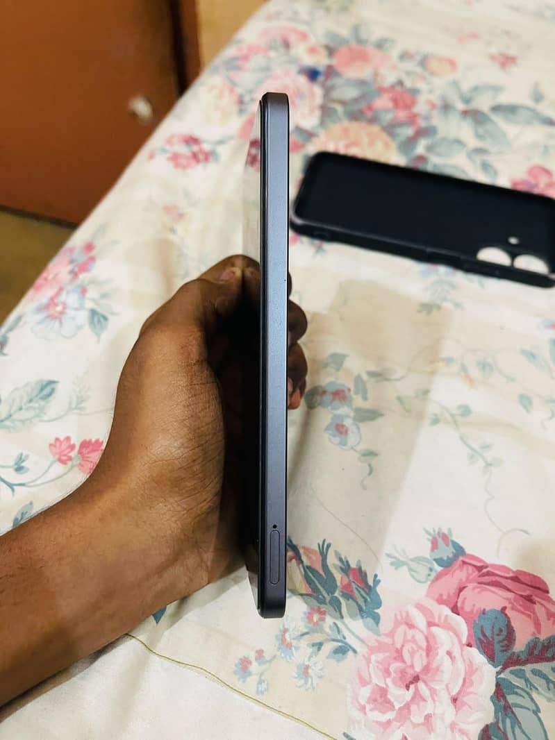 Realme Note 60x 3